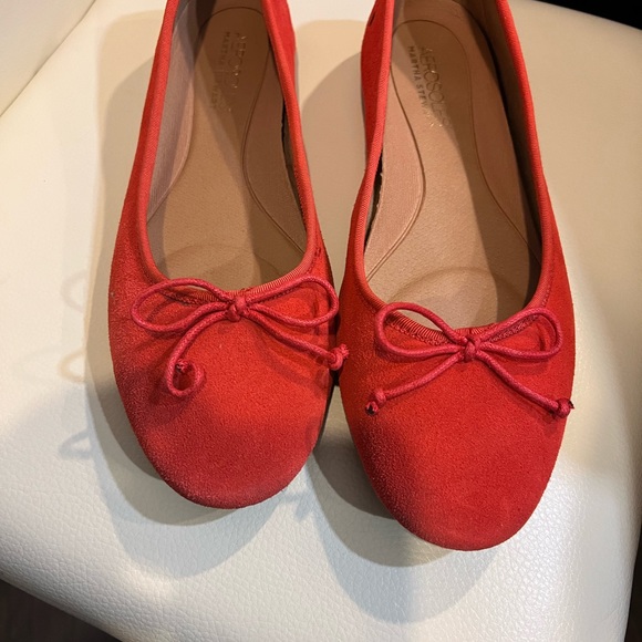 AEROSOLES Shoes - Like New. Aerosoles (Martha Stewart line)